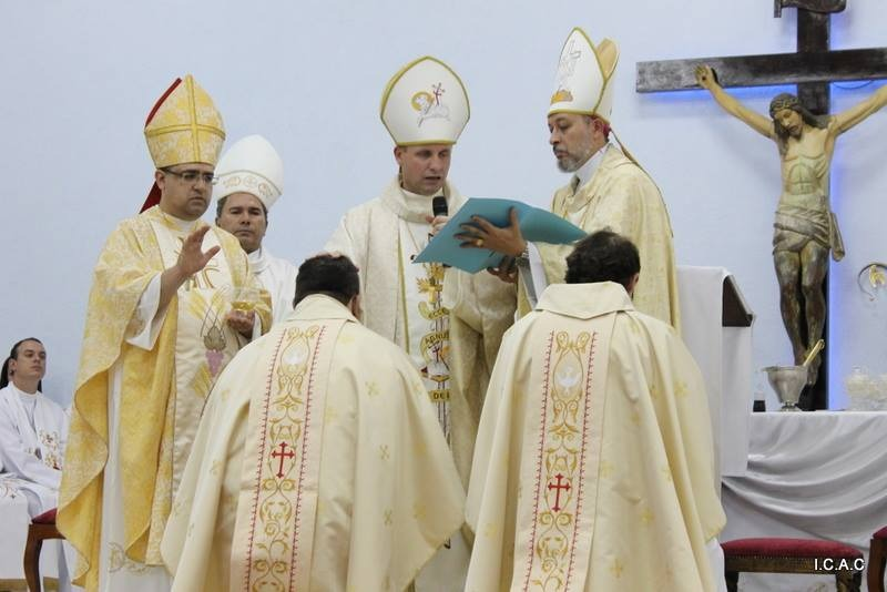 Sucessão Apostólica